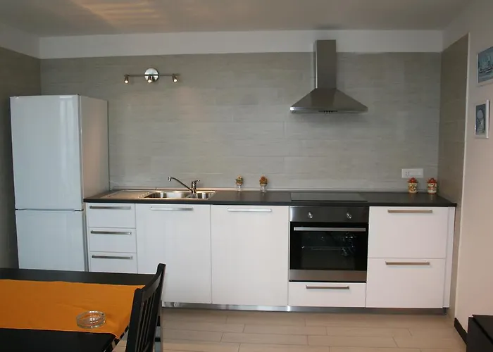 Sweethometoledo * Naples