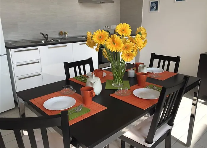 Sweethometoledo Apartment